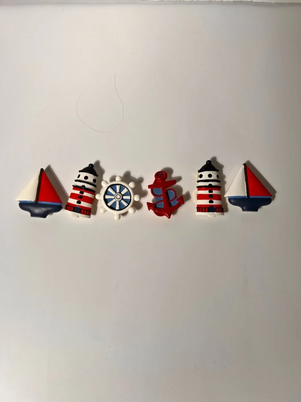 Quacker Factory assorted button covers. - Picture 3 of 8